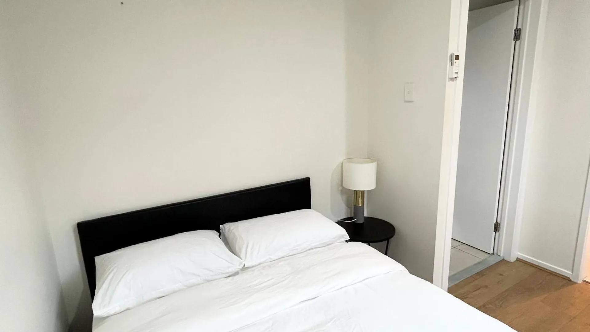 Hotel 26 Gladstone Rd Highgate Hill Brisbane Pensión